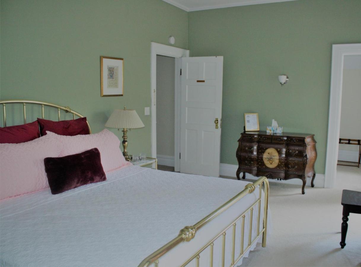 סרנק לייק Franklin Manor Bed And Breakfast מראה חיצוני תמונה