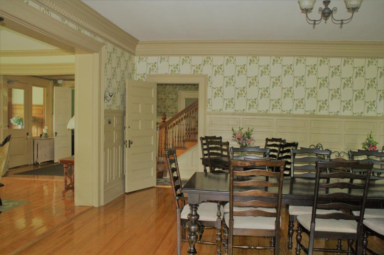 סרנק לייק Franklin Manor Bed And Breakfast מראה חיצוני תמונה
