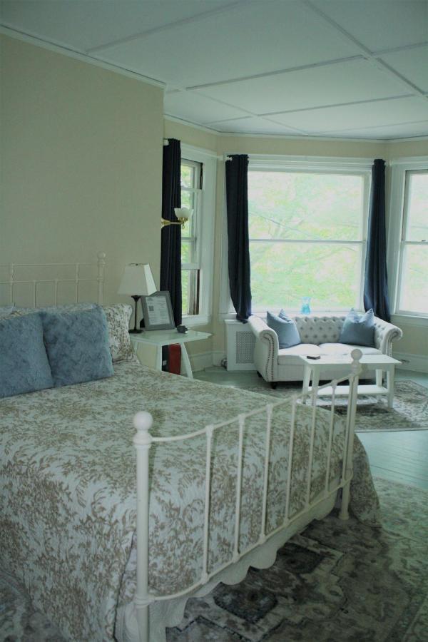 סרנק לייק Franklin Manor Bed And Breakfast מראה חיצוני תמונה