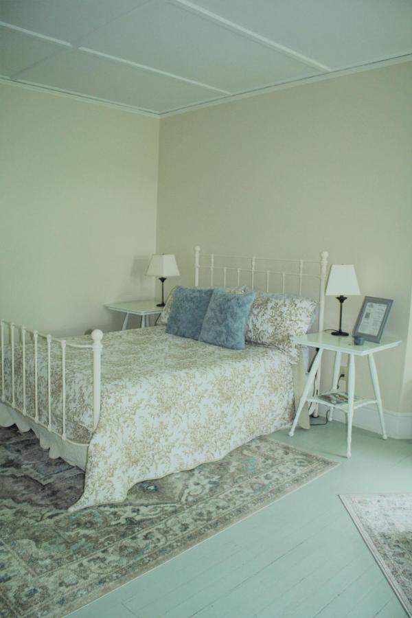 סרנק לייק Franklin Manor Bed And Breakfast מראה חיצוני תמונה