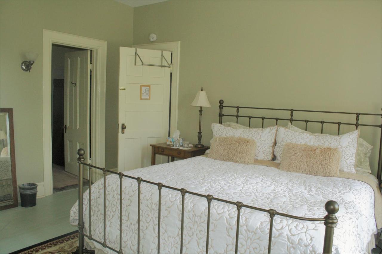 סרנק לייק Franklin Manor Bed And Breakfast מראה חיצוני תמונה