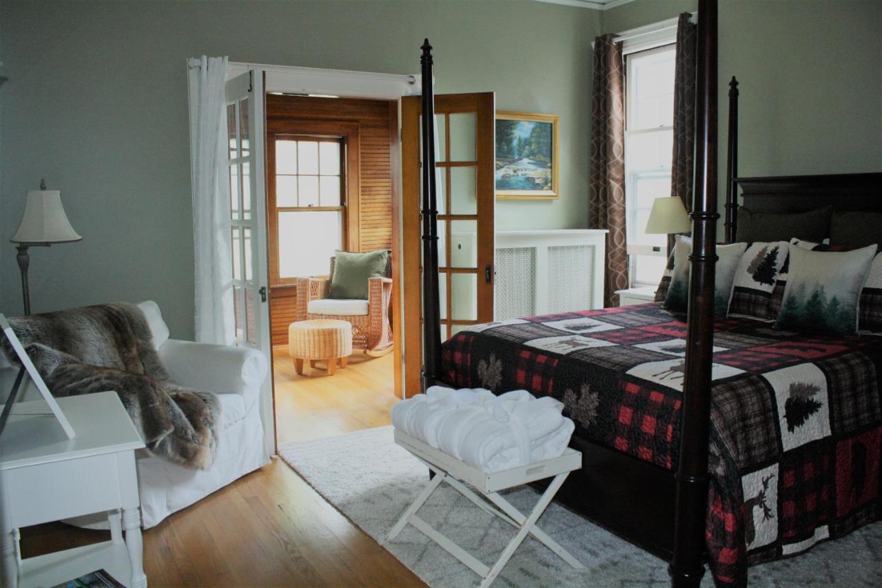 סרנק לייק Franklin Manor Bed And Breakfast מראה חיצוני תמונה